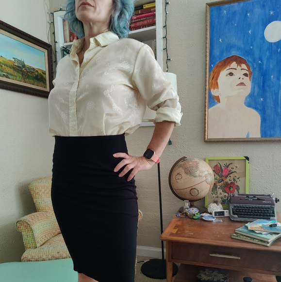 Vintage 100% Polyester Cream Jacquard Print Button-up Blouse | K-Mart - Picture 2 of 13